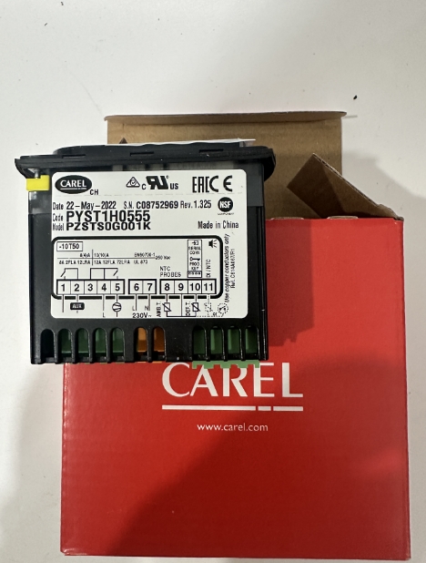 CAREL PYST1H0555 Electronic Controller
